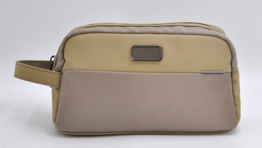 O Pouch Modern Essentials Bag